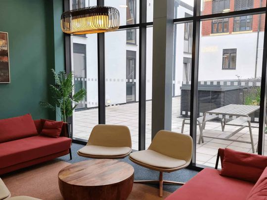 7 Bed Apartment - Photo 1