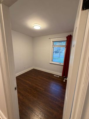 For Lease - 1462 Sixth Line, Oakville, Ontario - Photo 1