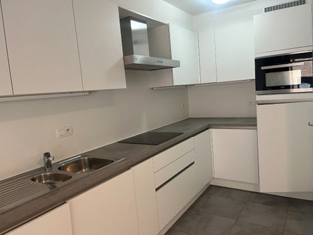 Appartement met twee slaapkamers en autostandplaats - Foto 3