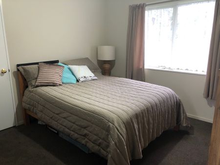 Beachlands, 3 Bedroom in Original Beachlands - Photo 4