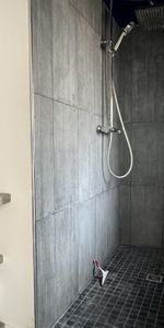 Location Appartement 1 pièce 45m² BORDEAUX 33000 - Photo 4