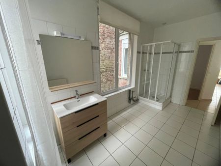Location Appartement 2 pièces 55 m2 à Saint-Quentin - Photo 4