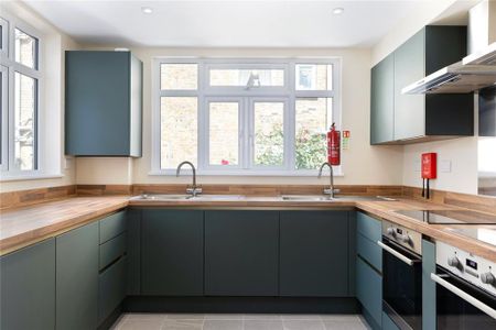 Studio to rent - Photo 3