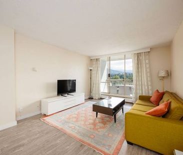 1 bed 1 bathroom fully renovated apartment with balcony - Photo 4