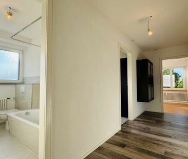 Komplett renovierte 3-Zimmer-Wohnung mit Balkon und Keller, 1. Ober... - Photo 6