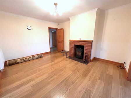 2 bedroom detached bungalow to rent - Photo 2