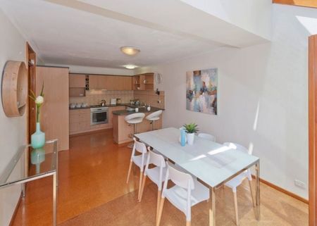 Two Bedroom Townhouse in Great Location! - Photo 5