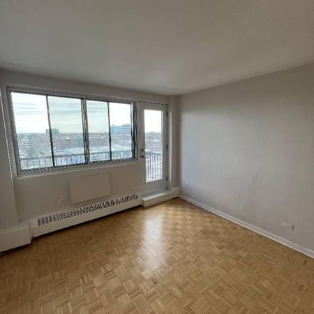 Studio Apartments Available - A louer • For Rent - Photo 3