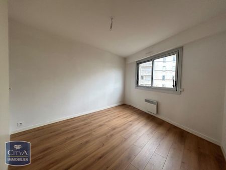 Location Appartement 4 pièces 94m² BOURGES 18000 - Photo 4