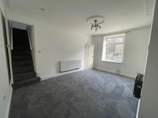 4 bedroom terraced house to rent - Photo 1