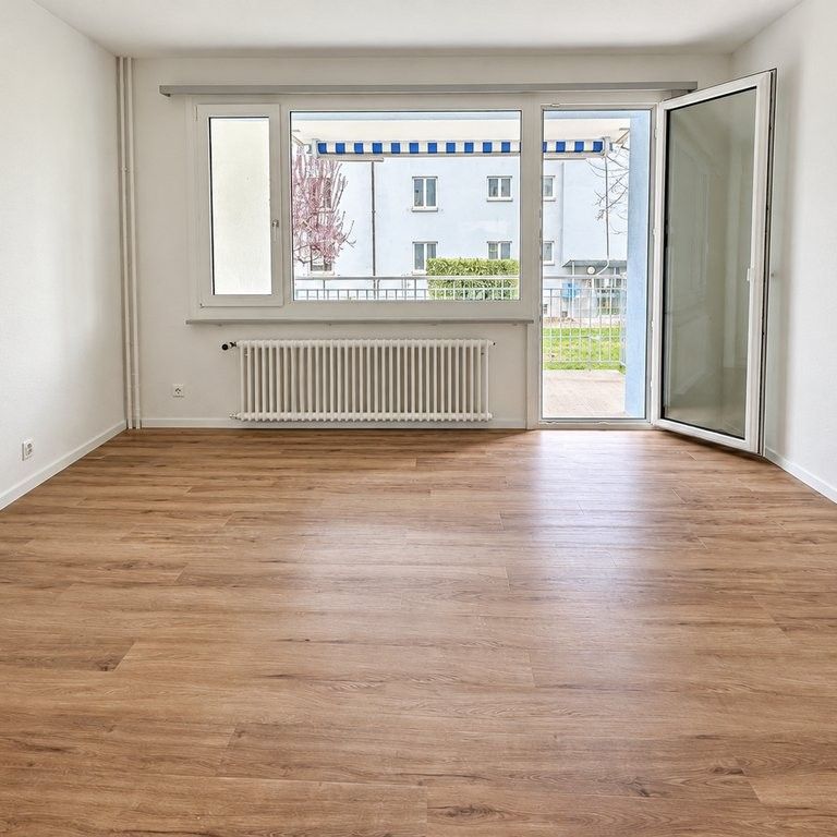 Frisch SANIERT - wohnen an ruhiger und zentraler Lage in Dietikon! - Photo 1
