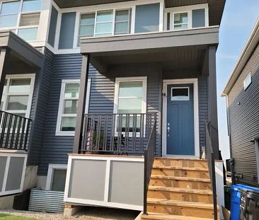 NEW 3 BEDROOM, 2.5 BATH DUPLEX IN LIVINGSTON | 168 Calhoun Common Northeast, Calgary - Photo 1