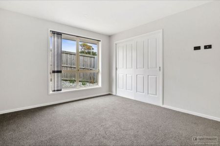 BRAND NEW THREE BEDROOM HOME - Photo 5