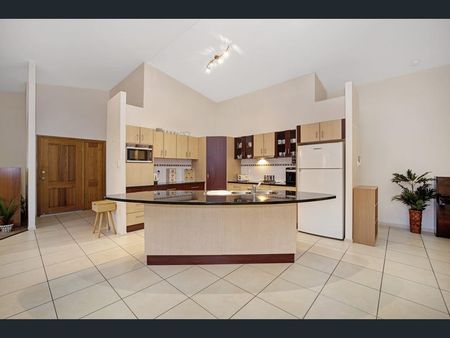 15 Calliandra Court, Mount Louisa QLD 4814 - House For Rent | Domain - Photo 3