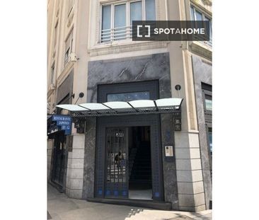 2 room luxury Flat for rent in Madrid, Spain - Photo 6