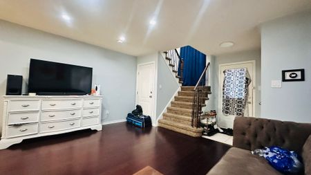 For Lease - 19 Flatlands Way, Brampton, Ontario - Photo 5