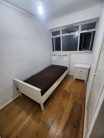 Room in a Shared Flat, De Quincey House, SW1V - Photo 4