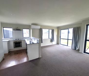 1/39 Rewarewa Road, Te Atatu Peninsula - Photo 6