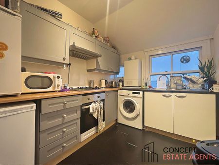 3 bedroom apartment to rent - Photo 3