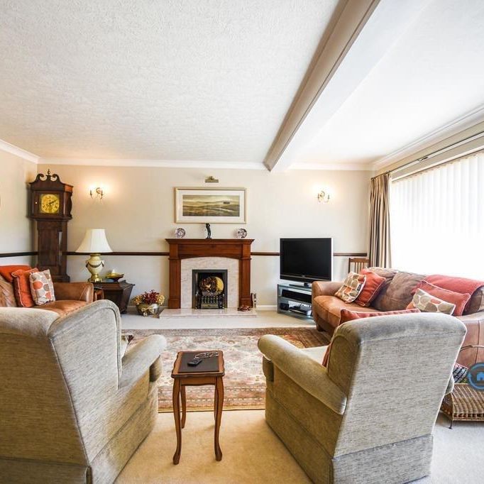 3 bedroom bungalow to rent - Photo 1