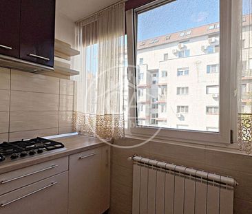 Apartament cu 3 camere de închiriat în zona Rogerius, Oradea - Photo 3
