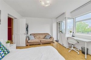 Plummer Road, London, SW4 - Photo 3