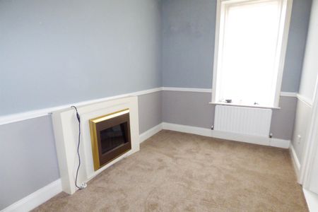 2 bed flat to rent in South Frederick Street, South Shields, NE33 - Photo 5