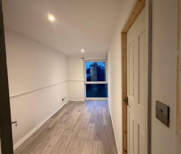 Sycamore Close, Northolt - Photo 3