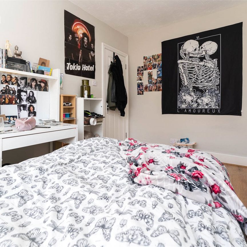 5 bedroom house to rent - Photo 1