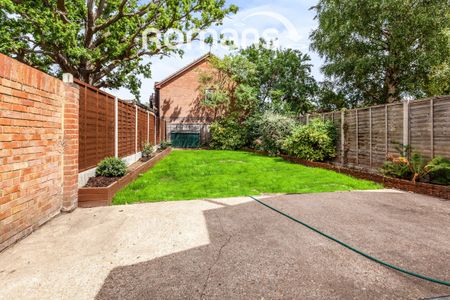 2 bedroom property to rent - Photo 4