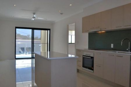 Unit 4/255 Wynnum Road, - Photo 4