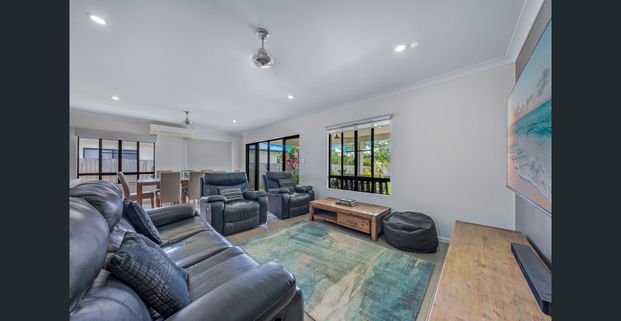 Stunning Family Home in Cannon Valley - 7 Beames Crescent - (Lawn & Garden Maintenance Included) - Photo 1