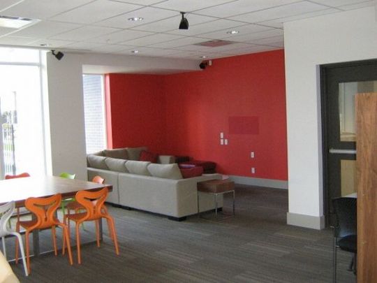 The Ultra-Central Surrey, 1 Bedroom - Photo 1