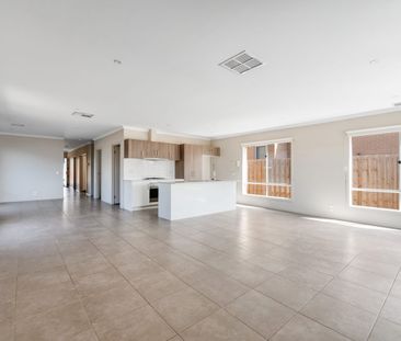 🏡 5-Bedroom house in Mernda - Photo 1