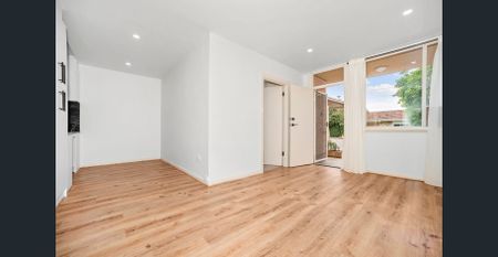 Modern Two Bedroom Unit on the Broadway - Photo 5