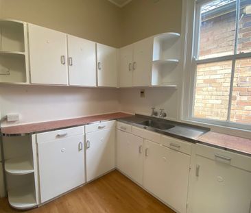 Comfortable Living in a Convenient Lithgow Location. - Photo 4