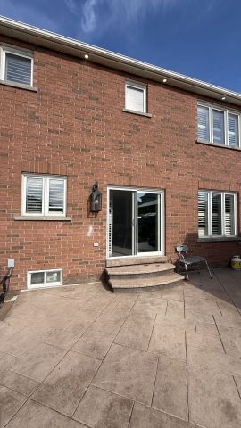 For Lease - 382 Sunny Meadow Boulevard, Brampton, Ontario - Photo 3