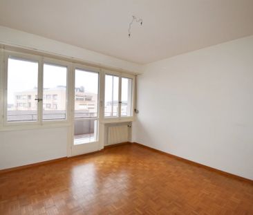 APPARTEMENT DE 2.5 PIÈCES - BAIL À DUREE DETERMINE AU 31.01.2027 - Photo 2