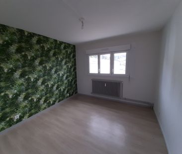 Location - Appartement T4 - 75 m² - Maîche - Photo 2