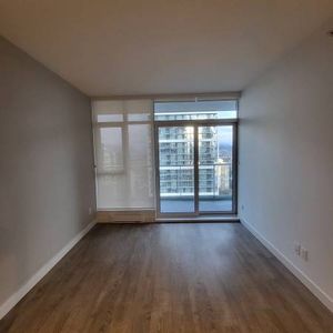 Beatiful Newer 1 Bedroom+1Bath @STATION SQUARE - Photo 2