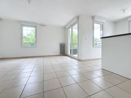 T3 – NON MEUBLE – 63m2 – BALCON – CAVE – PARKING – GARAGE – 38290 LA VERPILLERE – Réf. 2255 - Photo 3