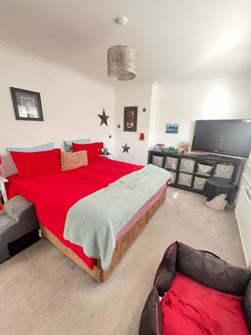 3 bedroom semi-detached house to rent - Photo 3