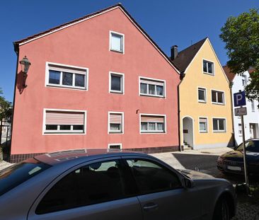 Mitten in der City! Geräumige 2,5-Zimmer-Wohnung in der Neumarkter ... - Foto 1