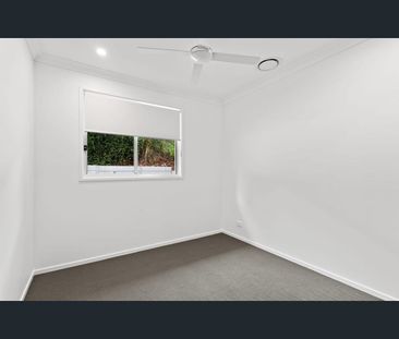 18 Grays Road, Gaythorne, Qld 4051 - Photo 4