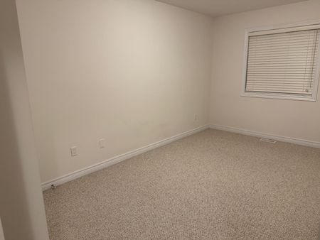 For Lease - 77 Diana Avenue Unit# 4, Brantford, Ontario - Photo 3