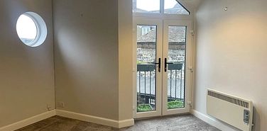 Fishermans Wharf, The Quay, Sandwich, CT13 9RU, Kent - Photo 2