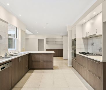 23 Fuchsia Street, Blackburn - Photo 1