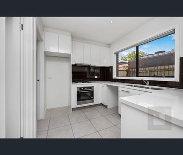 3/115 Melon Street, Braybrook, Vic 3019 - Photo 5