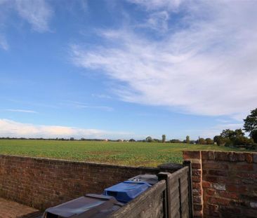 3 bedroom cottage to rent - Photo 2