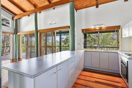 Tree House Retreat - Photo 4